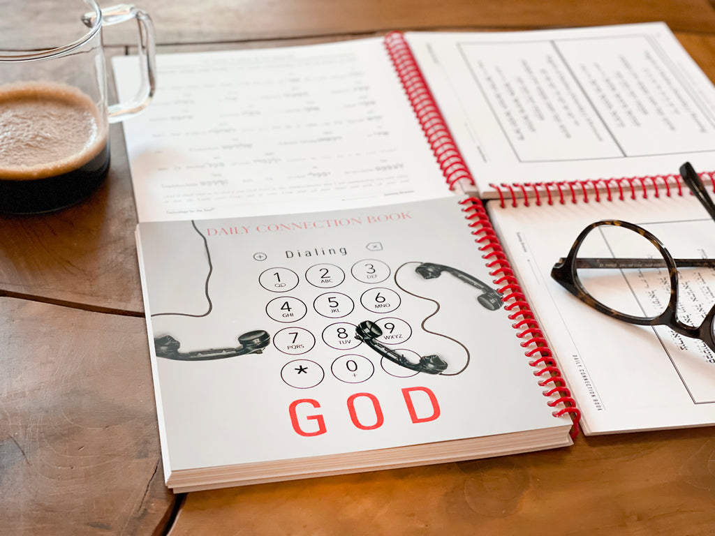 Dialing God: Daily Connection Book (English, Paperback)