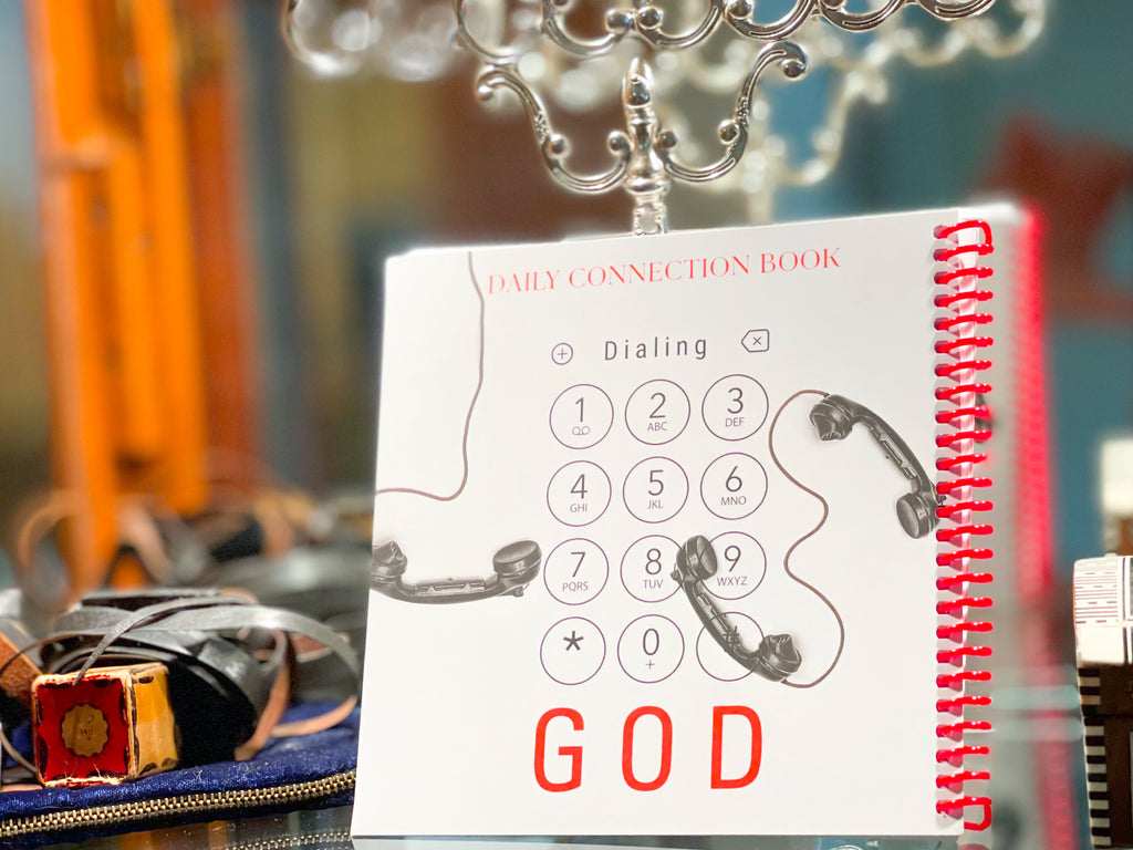 Dialing God: Daily Connection Book (English, Paperback)